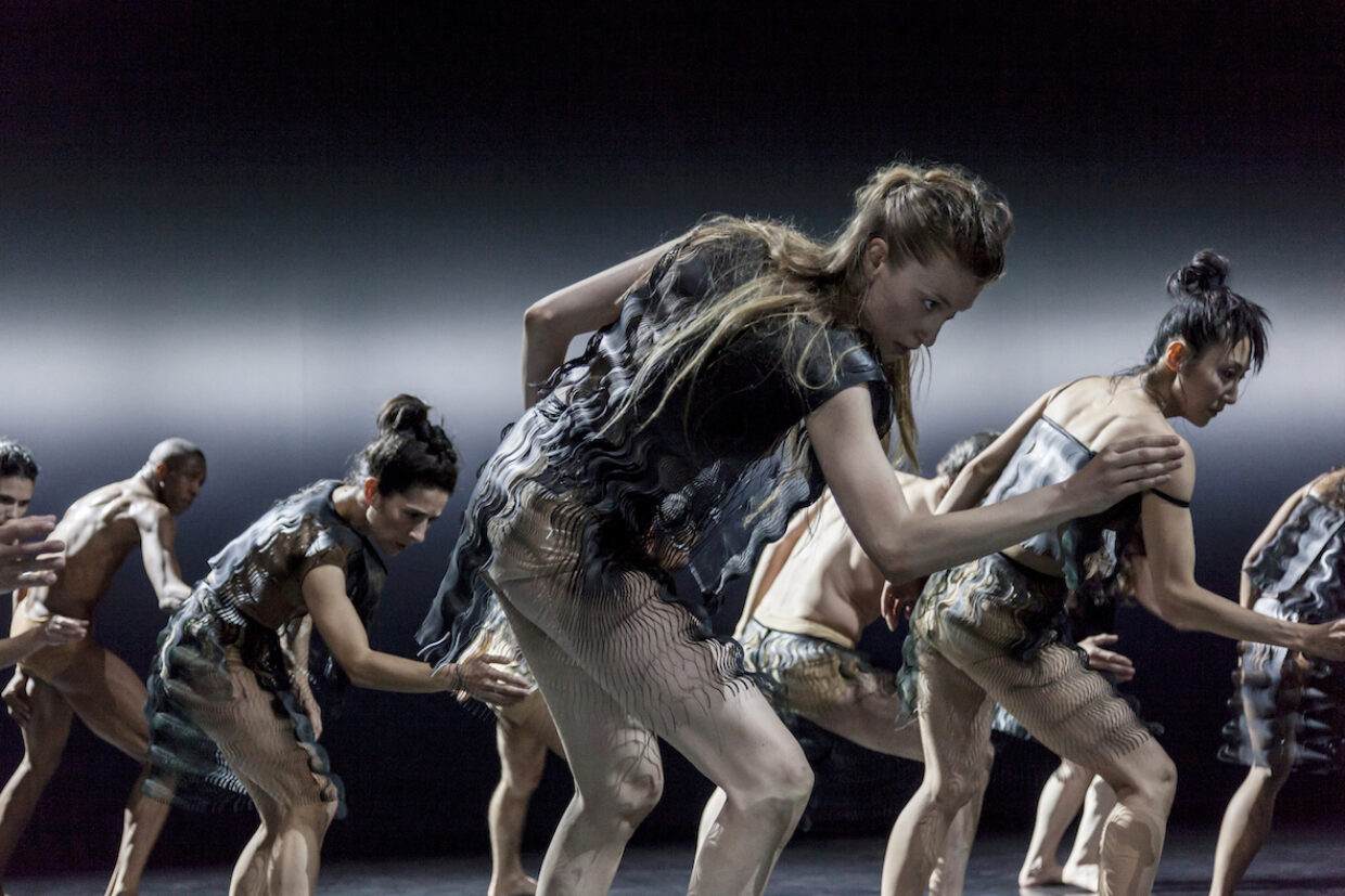 Review: ‘Kreatur’ Wraps Its Dancers in a Succession of Skins | 8