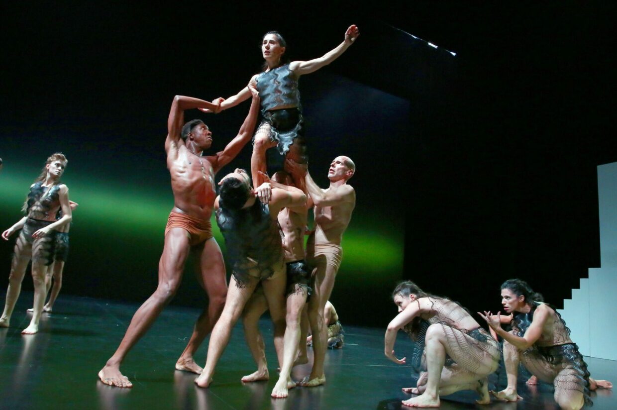 Review: ‘Kreatur’ Wraps Its Dancers in a Succession of Skins | 3
