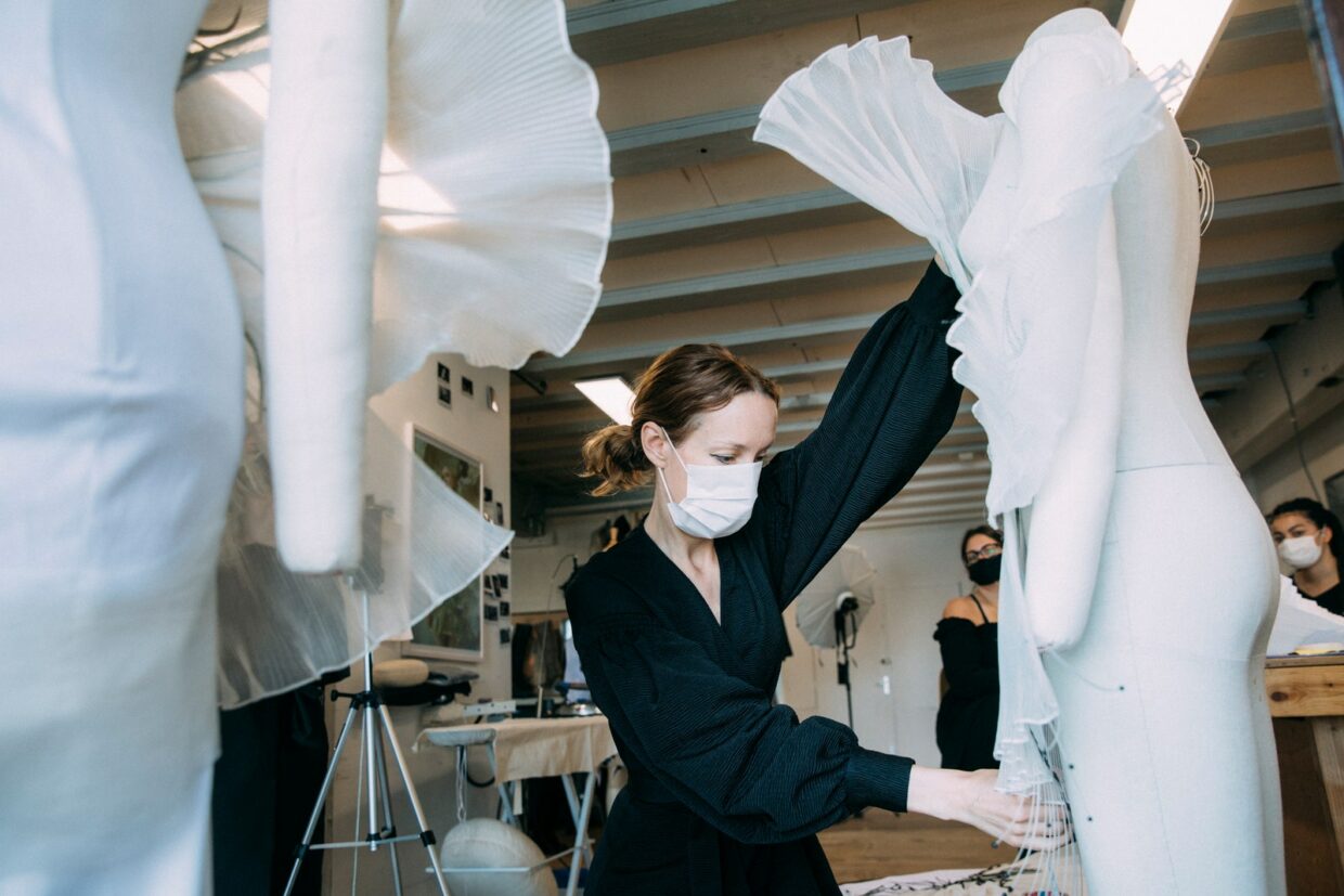 Iris van Herpen Finds Beauty in “Transmotion” for the Fall 2020 Couture | 3